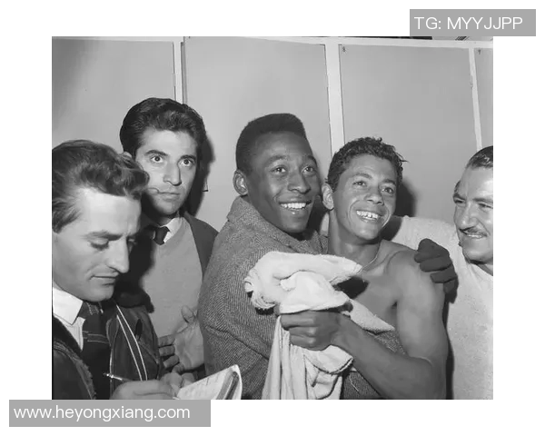 全球黑白色足球明星的传奇故事与辉煌成就解析